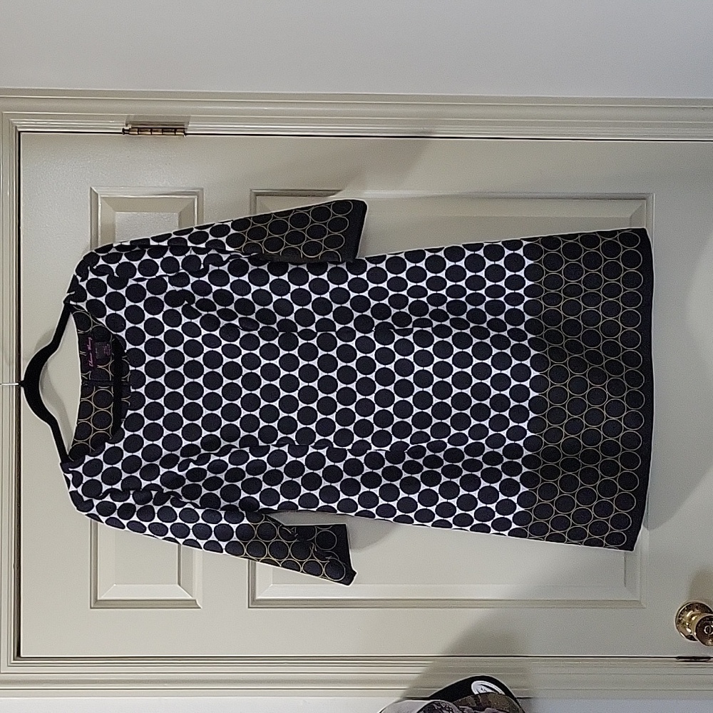 Dress with 3/4 length sleeves